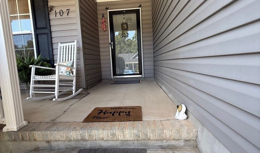 107 Running Creek Dr, Abbeville, SC 29620 - 3 Beds, 2 Bath