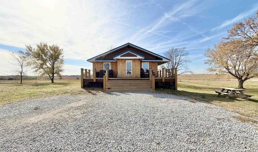 26855 SW 89 Rd, Beatrice, NE 68310 - 4 Beds, 3 Bath