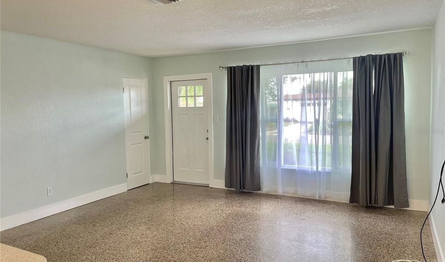 521 FAIRFAX Ln, Apollo Beach, FL 33572 - 2 Beds, 2 Bath