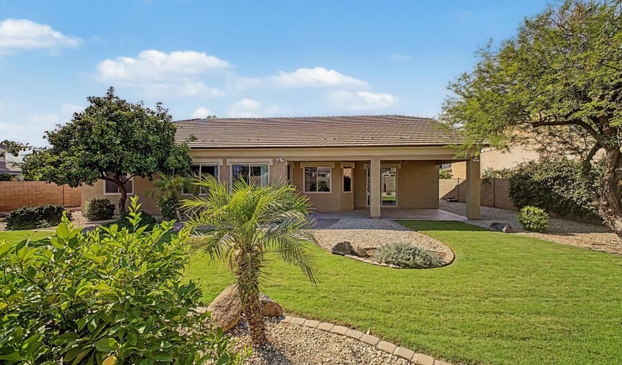 4769 E KARSTEN Dr, Chandler, AZ 85249 - 4 Beds, 3 Bath