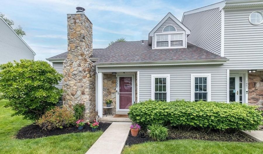 1000 CREEK Dr, Ambler, PA 19002 - 3 Beds, 2 Bath