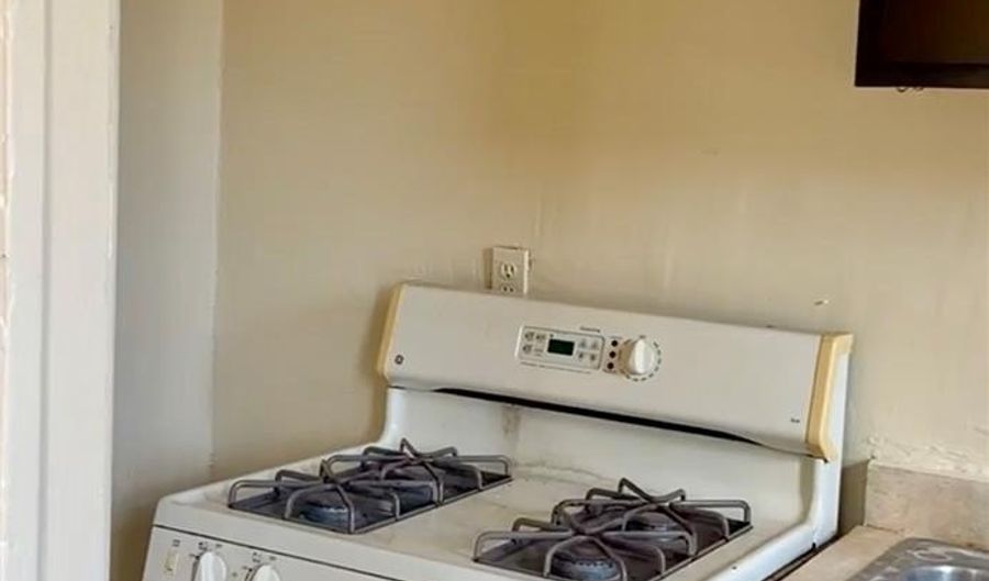 397 W Allen St 1, Allentown, PA 18102 - 1 Beds, 1 Bath