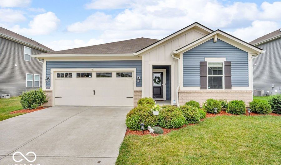 9470 Tobin Cir, Avon, IN 46123 - 3 Beds, 2 Bath