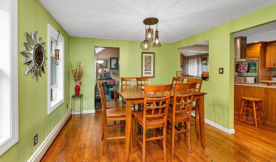 147 Hamwoods Rd, Alton, NH 03809 - 3 Beds, 3 Bath