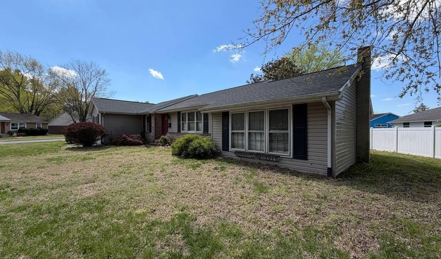301 WAGAMON Ave, Georgetown, DE 19947 - 4 Beds, 2 Bath