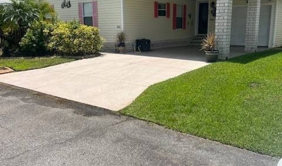 746 Gladiola Dr, Auburndale, FL 33823 - 2 Beds, 2 Bath