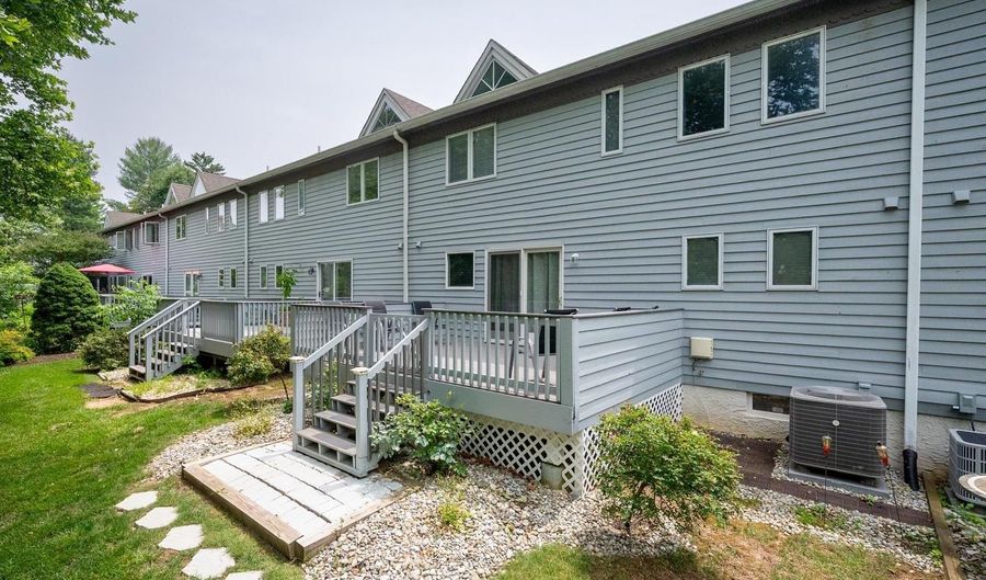 522 BEECH TREE Ln, Hockessin, DE 19707 - 3 Beds, 3 Bath