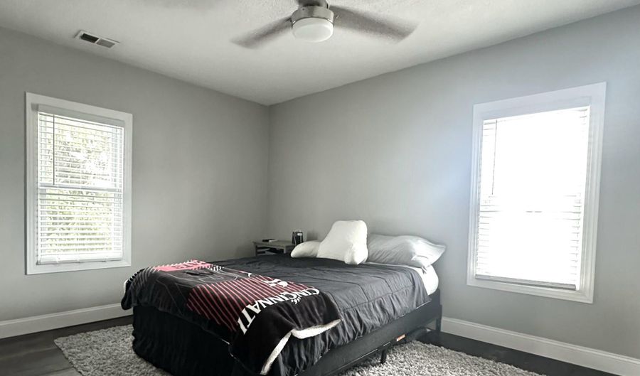 114 W Main St, Anna, OH 45302 - 3 Beds, 2 Bath
