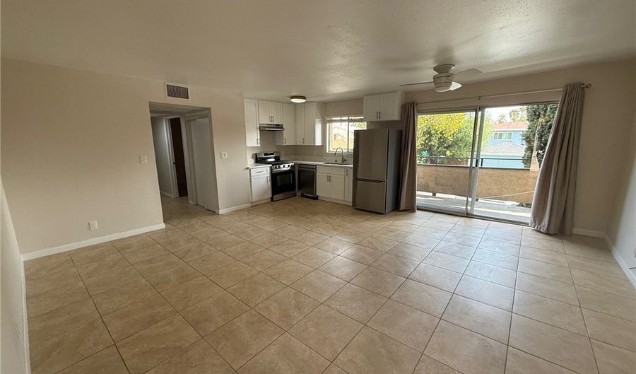 419 E Sycamore St D, Anaheim, CA 92805 - 2 Beds, 2 Bath