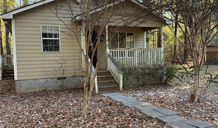 307 Otter Rd, Akron, AL 35441 - 3 Beds, 2 Bath