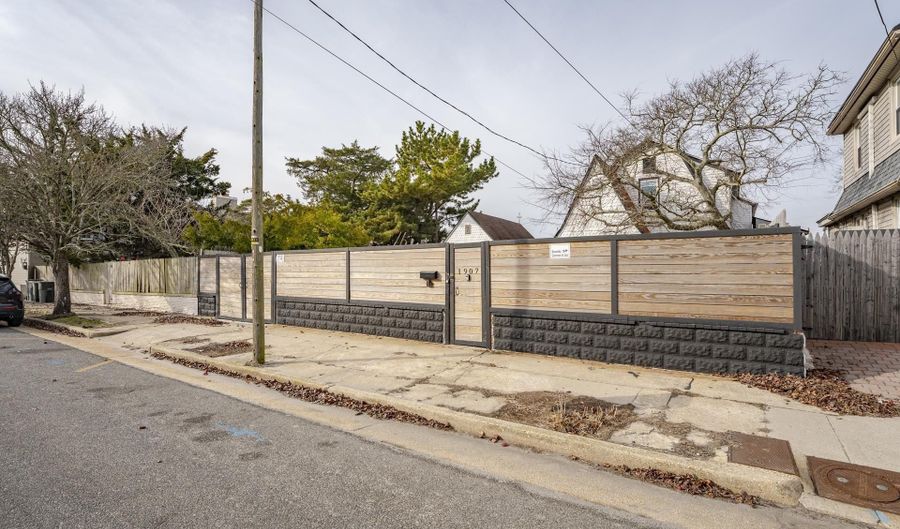 1907 Kuehnle Ave, Atlantic City, NJ 08401 - 3 Beds, 2 Bath