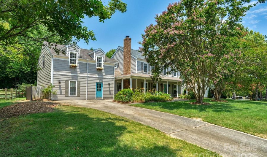 2125 Lawton Bluff Rd, Charlotte, NC 28226 - 3 Beds, 3 Bath