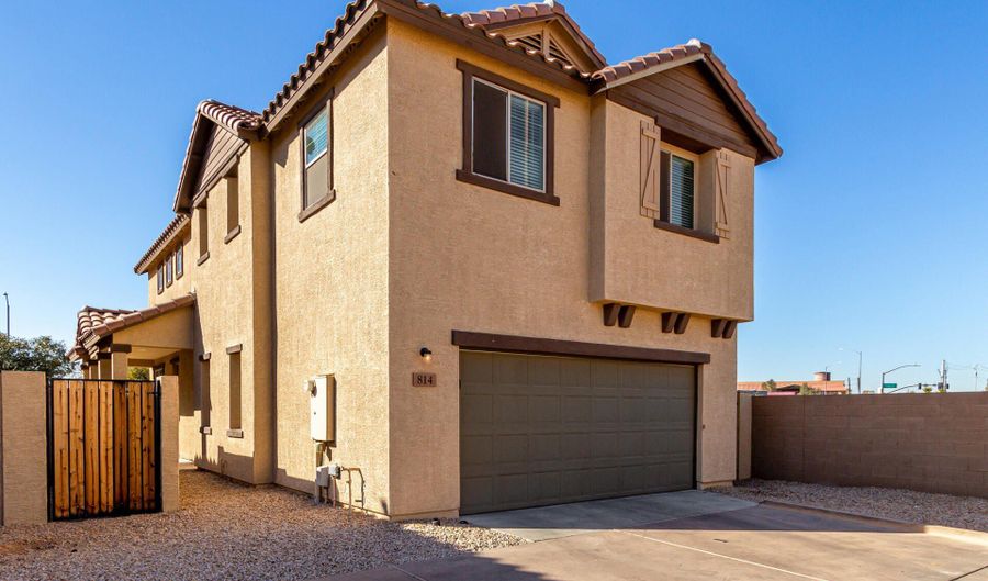 814 E AGUA FRIA Ln, Avondale, AZ 85323 - 4 Beds, 3 Bath