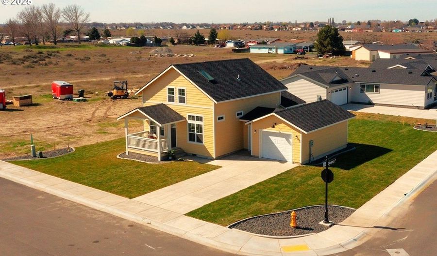 313 ART KEGLER Blvd, Boardman, OR 97818 - 3 Beds, 3 Bath