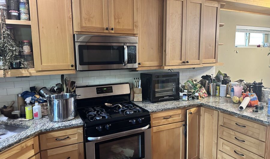 19644 SW BLACKBEAR Ct, Beaverton, OR 97006 - 3 Beds, 4 Bath