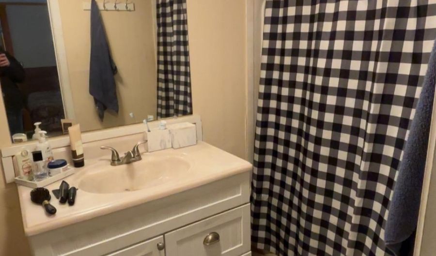 47 Gray Rd, Barnstead, NH 03218 - 3 Beds, 2 Bath