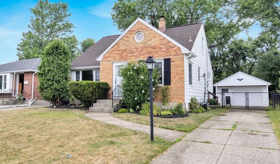 64 Albion Ave, Amherst, NY 14226 - 3 Beds, 2 Bath