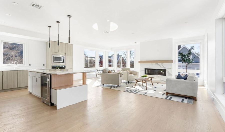 31 Evergreen St, Boston, MA 02130 - 6 Beds, 6 Bath