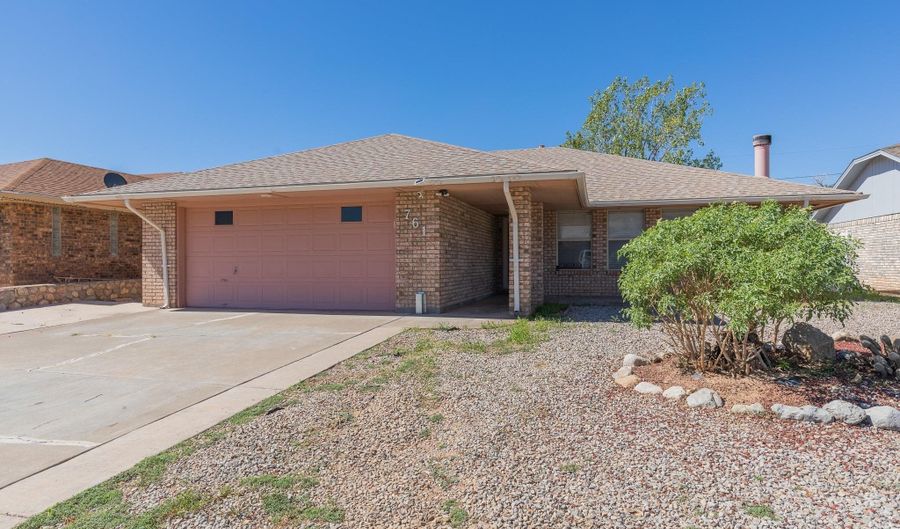 761 Candlewood, Alamogordo, NM 88310 - 3 Beds, 2 Bath
