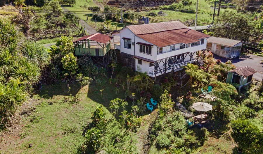 75-5796 MAMALAHOA Hwy, Holualoa, HI 96725 - 4 Beds, 3 Bath