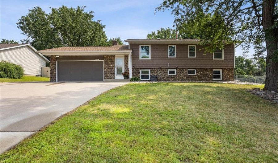 14144 Garland Ave, Apple Valley, MN 55124 - 4 Beds, 2 Bath