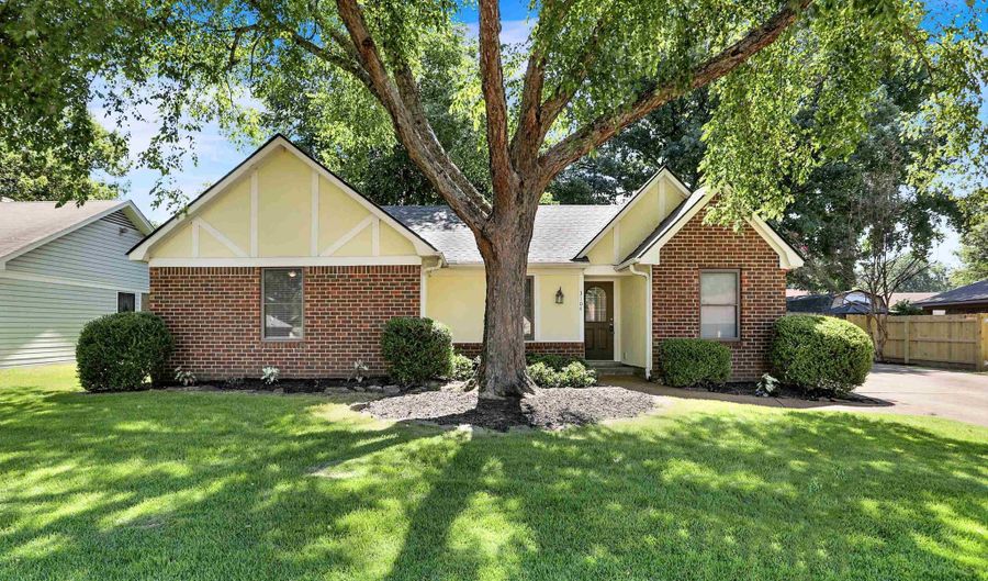 3104 INGLESIDE Dr, Bartlett, TN 38134 - 3 Beds, 2 Bath