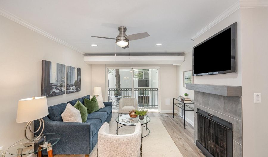 75 S REYNOLDS St 411, Alexandria, VA 22304 - 2 Beds, 2 Bath