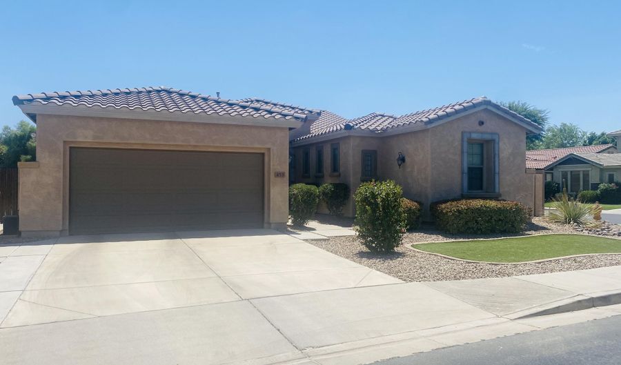 453 W LANTANA Pl, Chandler, AZ 85248 - 3 Beds, 2 Bath