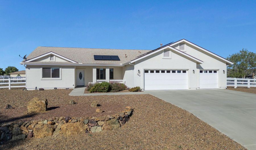 360 Homestead Mesa Dr, Chino Valley, AZ 86323 - 3 Beds, 2 Bath