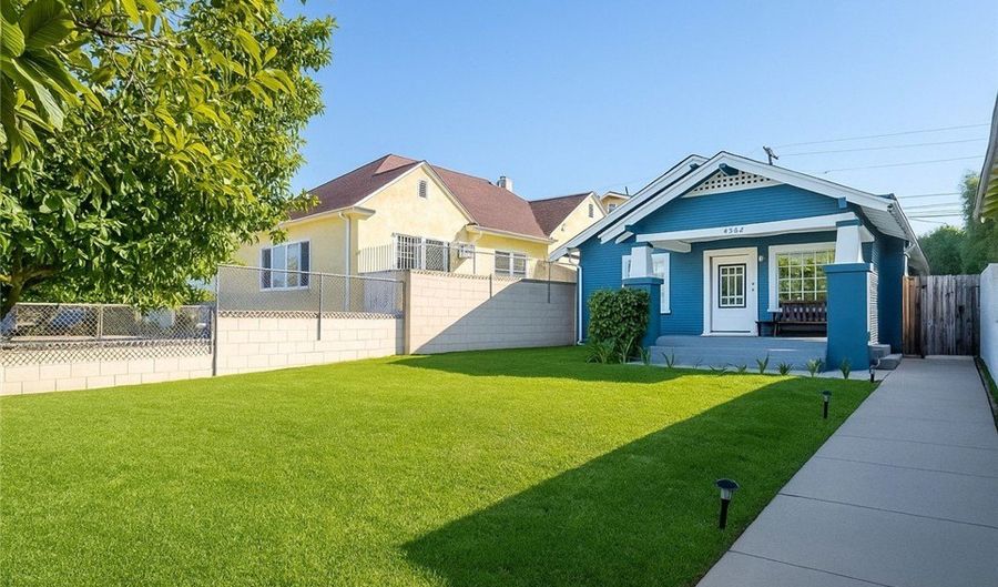 4562 Lomita, Los Angeles, CA 90019 - 3 Beds, 2 Bath