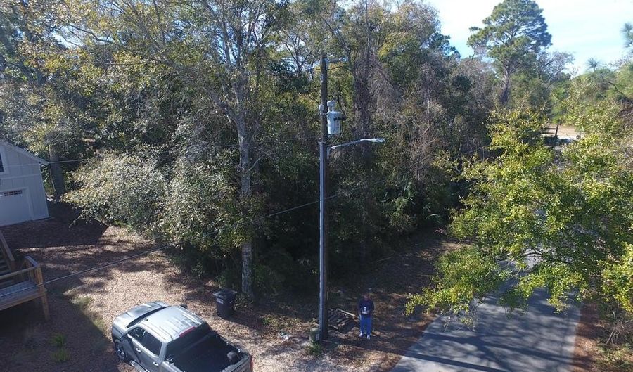 216 15th St, Apalachicola, FL 32320 - 3 Beds, 3 Bath