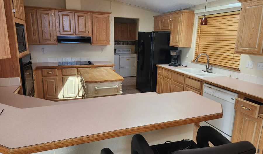 3500 S TOMAHAWK Rd, Apache Junction, AZ 85119 - 2 Beds, 2 Bath