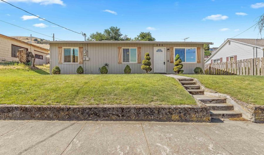 406 2nd St, Asotin, WA 99402 - 3 Beds, 1 Bath
