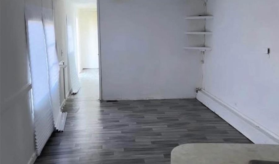 1131 S BAY Rd 84, Dover, DE 19901 - 2 Beds, 1 Bath