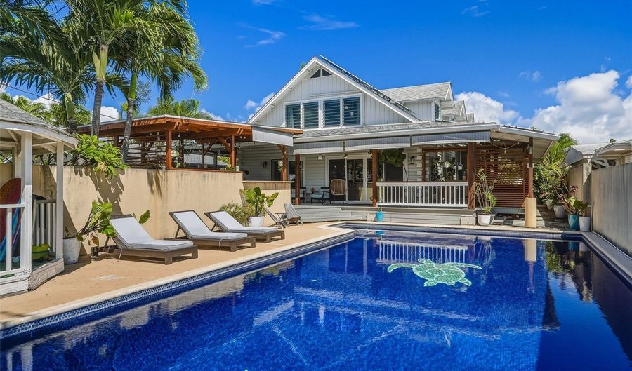 223 Mookua St, Kailua, HI 96734 - 5 Beds, 2 Bath