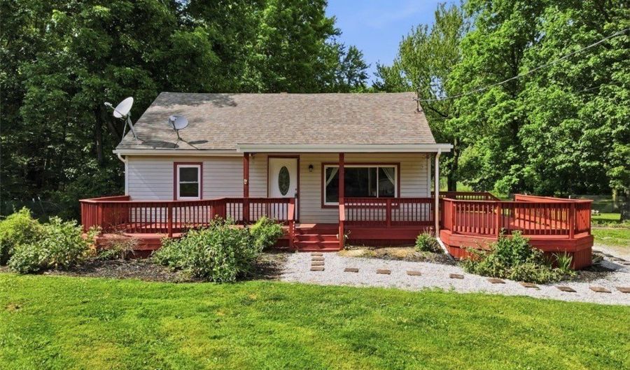 1403 Carson Rd, Ashtabula, OH 44004 - 3 Beds, 2 Bath