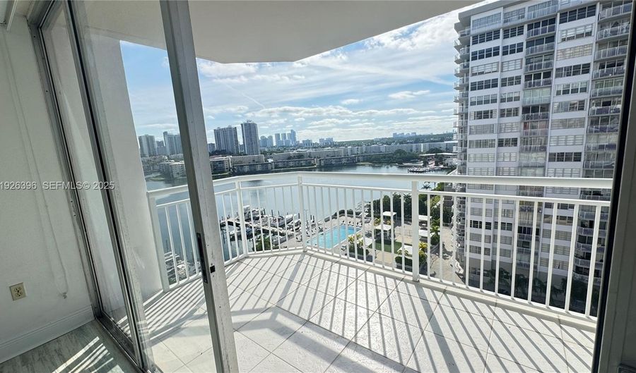 18061 Biscayne Blvd 1203, Aventura, FL 33160 - 1 Beds, 2 Bath