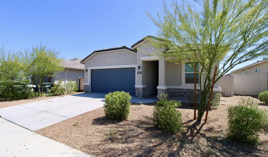 1027 W Avalon Canyon Dr, Casa Grande, AZ 85122 - 3 Beds, 2 Bath