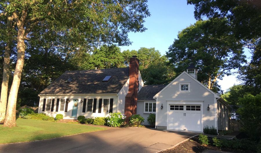 23 Seabreeze Dr, Bourne, MA 02532 - 3 Beds, 3 Bath