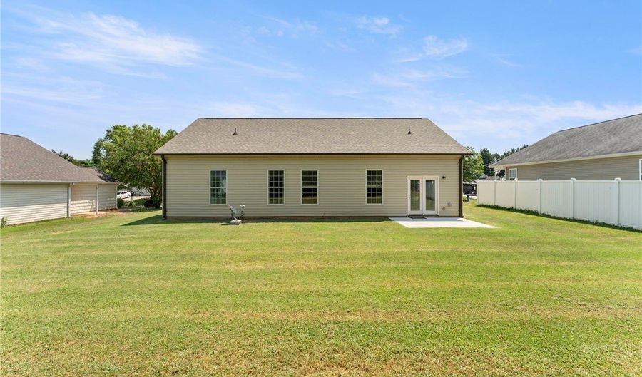 113 Ashwood Ln, Anderson, SC 29625 - 3 Beds, 2 Bath