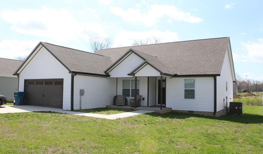 104 Reece Rd, Baxter, TN 38544 - 4 Beds, 2 Bath