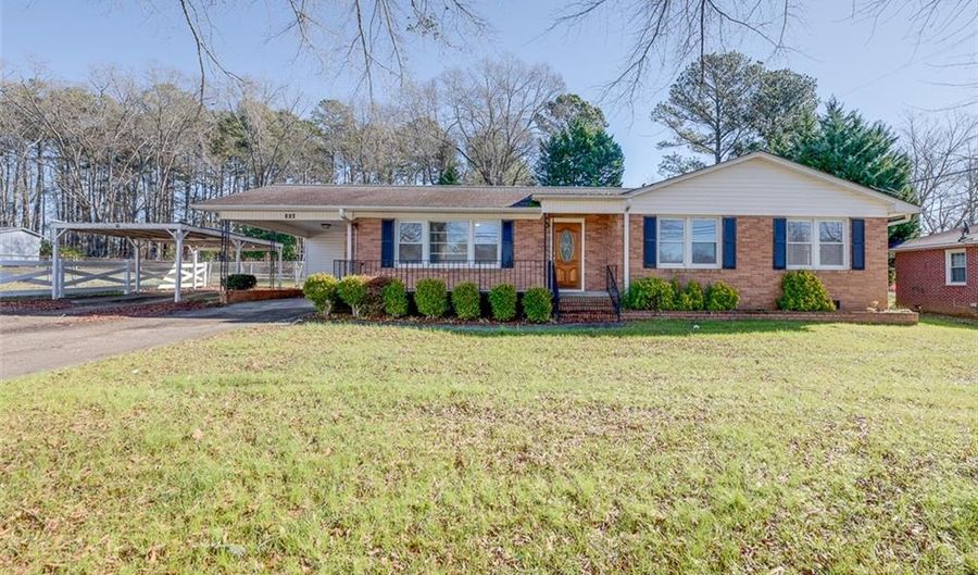 214 Forest Ln, Belton, SC 29627 - 3 Beds, 2 Bath