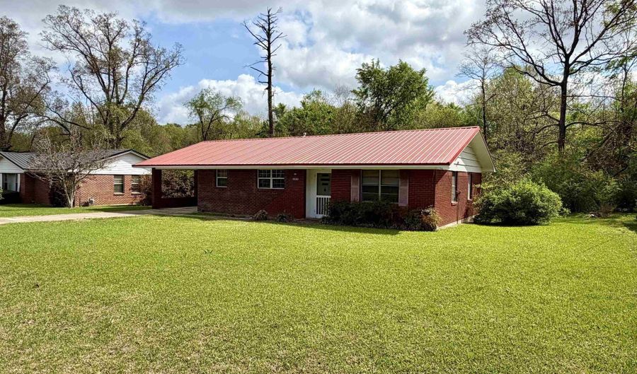 307 PARVIN Dr, Bastrop, LA 71220 - 2 Beds, 1 Bath
