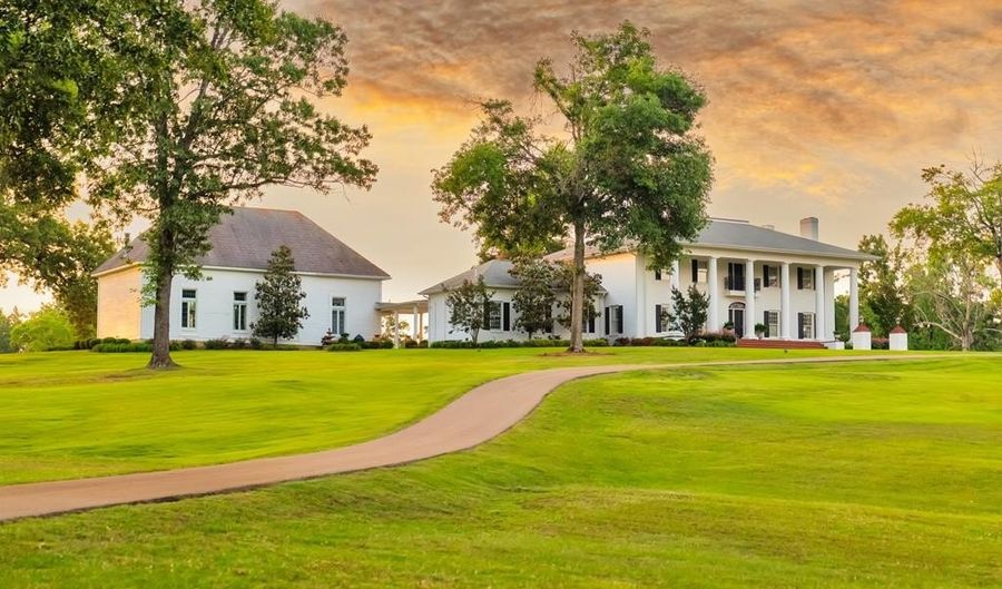 530 MS-15, Blue Mountain, MS 38610 - 5 Beds, 6 Bath