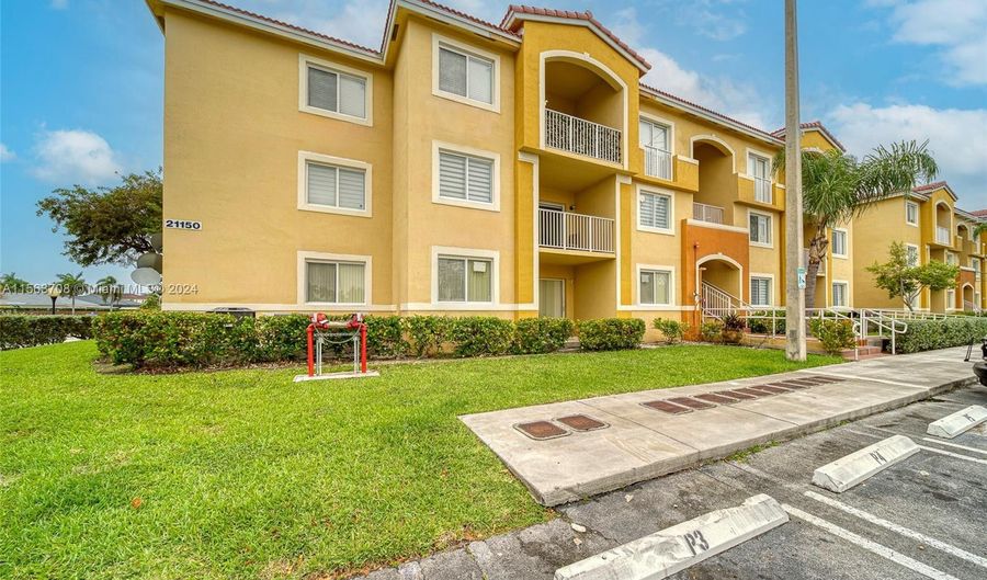 21150 SW 87th Ave 102, Cutler Bay, FL 33189 - 3 Beds, 2 Bath