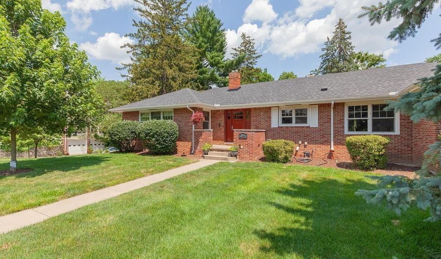 144 N Scott, Adrian, MI 49221 - 3 Beds, 4 Bath