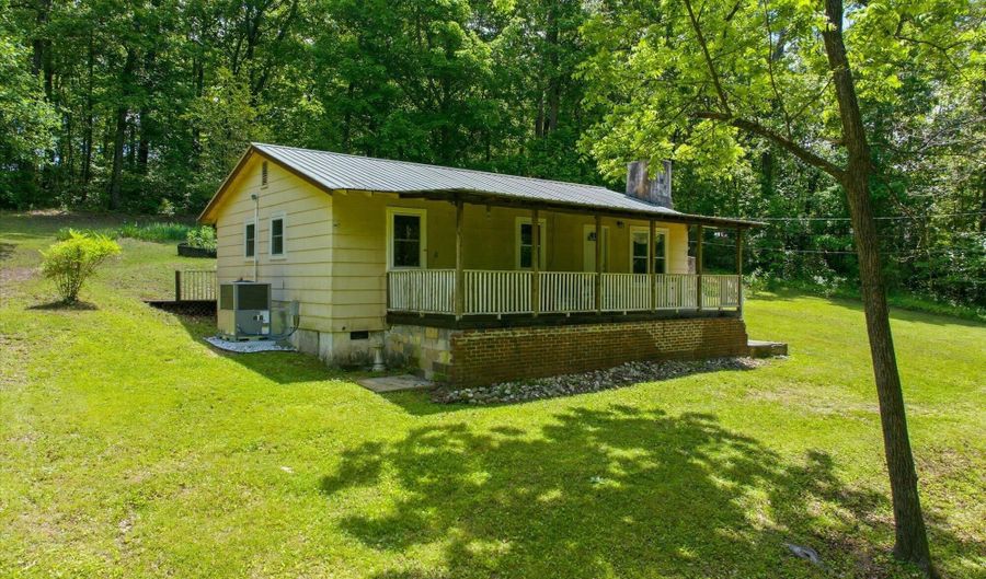 452 County Road 213, Athens, TN 37303 - 2 Beds, 1 Bath