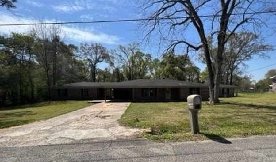 675 Wilson Blvd, Axis, AL 36505 - 5 Beds, 3 Bath