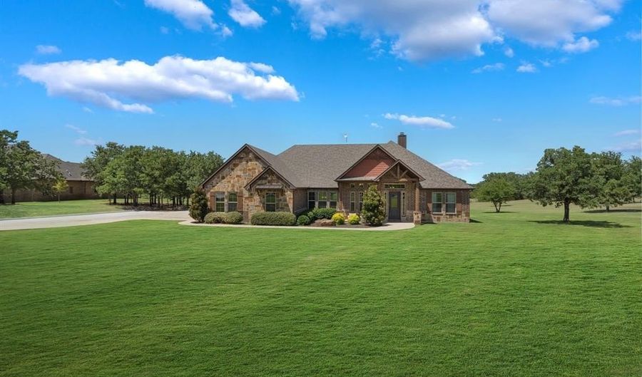 140 Cowan Xing, Alvord, TX 76225 - 4 Beds, 3 Bath