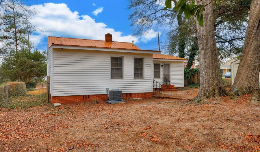 531 Carr St, Augusta, GA 30904 - 2 Beds, 2 Bath